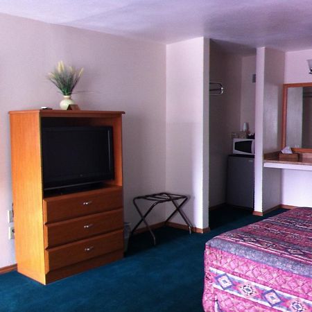 Legacy Inn Price Eksteriør bilde